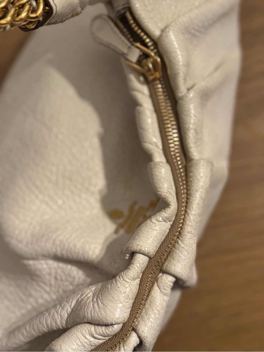PRADA Cervo Lux Chain Hobo Shoulder Bag Leather Cream GHW PREOWNED - Picture 8 of 16